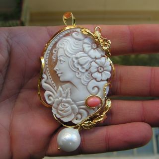 Cameo Pendant Hand - Carved Shell Woman 