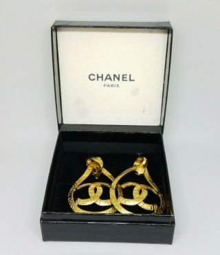 Authentic Rare Vintage Chanel Cc Logo Gold Clip Dangled Earrings