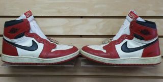 1986 Air Jordan 1 Basketball Shoes - Size 9.  5 And Nike