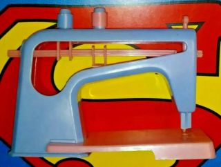 Vintage Toy Plastic Sewing Machine Playset Renwal Type Or Simular Htf