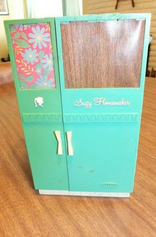 Vintage Topper Suzy Homemaker Refrigerator With Some Food