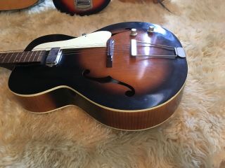 VINTAGE KAY ARCHTOP ELECTRIC GUITAR With Case 4