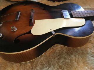 VINTAGE KAY ARCHTOP ELECTRIC GUITAR With Case 6