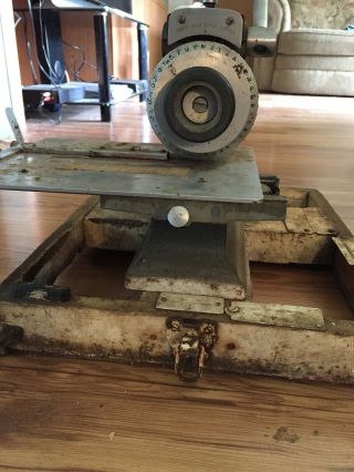 VINTAGE PERMA PRODUCTS MODEL 4 STAMPING MACHINE in CASE 1/8” FONT 3