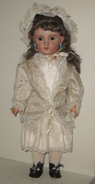 Antique French Jumeau Doll - Marked 1907 7