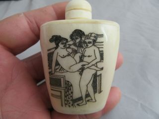Antique Chinese Hand - Carved Bovine Bone Sex Culture Statues Snuff Bottle T13