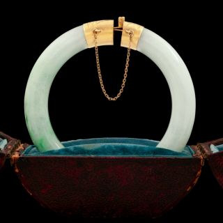 Antique Vintage Deco 14k Gold Chinese Carved Jadeite Jade Hinged Bangle Bracelet