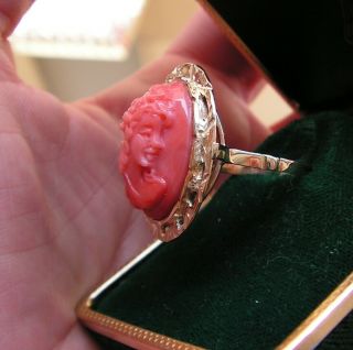 LARGE HEAVY NATURAL RED CORAL 18K YELLOW GOLD COCKTAIL RING ESTATE CAMEO CARVED 4