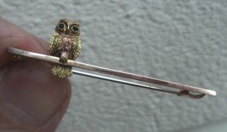 Attractive Vintage 9ct Yellow & Rose Gold Owl Brooch,  Emerald Eyes C.  1920/30s