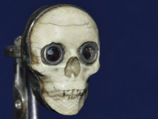 Antique 19 Century Ring Silver Style Memento Mori Skull Victorian Garnet Vanitas