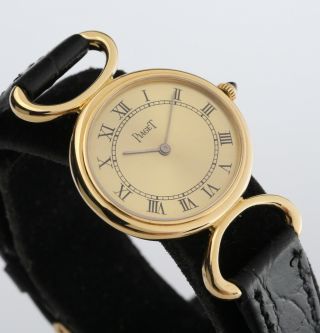 Vintage Piaget Ref 9802 D 18k Yellow Gold Ladies Wristwatch