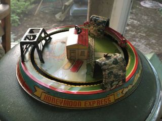 Vintage Marx Honeymoon Express Tin Wind - Up Train