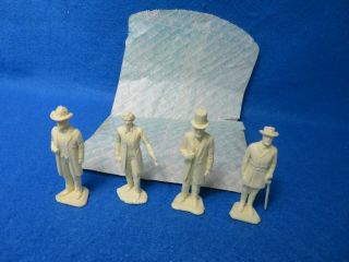Marx Giant Blue& Gray Playset Set Of 4 Character Figures In Cream With Bag