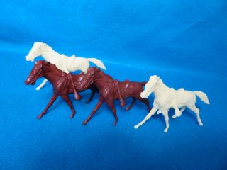 Marx Giant Blue& Gray playset 8 cavalry horses,  4 matched pairs 2