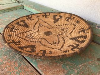 ANTIQUE APACHE BASKETRY PICTORIAL TRAY N R. 3