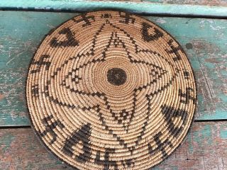 ANTIQUE APACHE BASKETRY PICTORIAL TRAY N R. 7