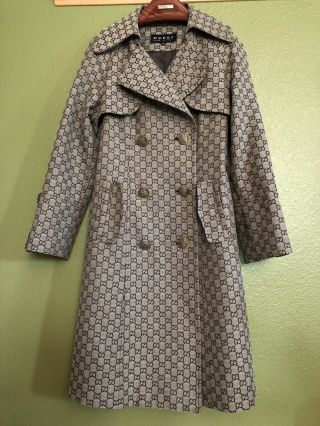 Gucci Vintage Women’s GG Logo Tench Coat Size: 42 2