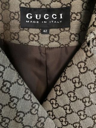 Gucci Vintage Women’s GG Logo Tench Coat Size: 42 5