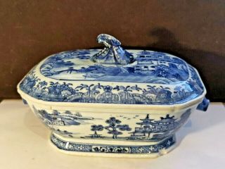 Antique 18th / 19th Century Chinese Blue And White Porcelain Tureen
