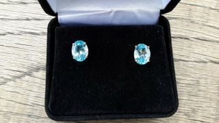 Vintage 14k Yellow Gold Oval Blue Topaz Solitaire Stud Earrings - Vibrant 3