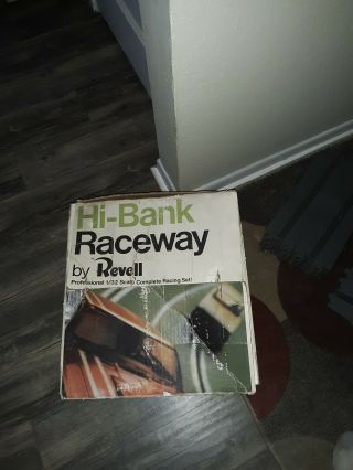 Revell Hi Bank Raceway Vintage Slot Car 1/32 Scale