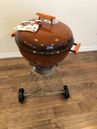 Vintage 1982 Weber Two Tone Chocolate Brown 18”5 Kettle Grill " With Tools