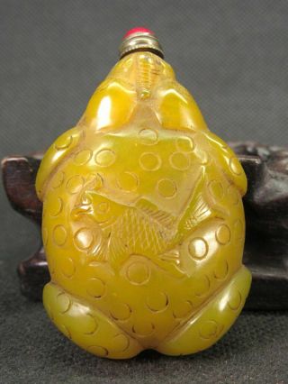 Chinese Carp Frog Carved Yellow Peking Glass Snuff Bottle