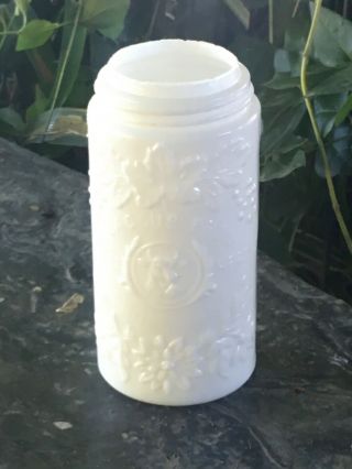 Antique/vintage Flaccus Fruit Jar Steers Head White Milk Glass Pint