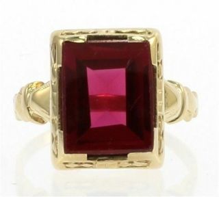 Vintage Ladies Ruby Ring In 14 Kt Yellow Gold