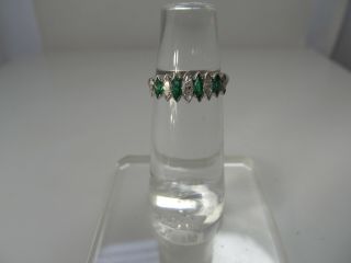 GREAT VINTAGE PLATINUM MARQUISE CUT NATURAL EMERALD DIAMOND BAND RING 2