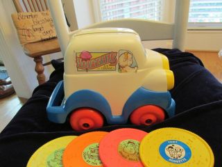 VINTAGE TOMY MUSICAL TRUCK WITH 4 DISCS VERY RARE HARD TO FIND BATTERIES INSIDE 2