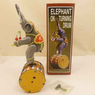 Vintage Nos Tin Litho Toy Wind - Up 11 " Circus Elephant On Drums W/ Key