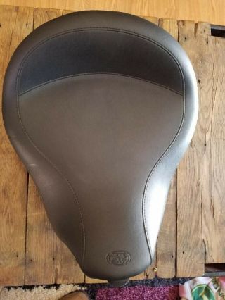 Mustang - 76067 - Wide Vintage Solo Seat