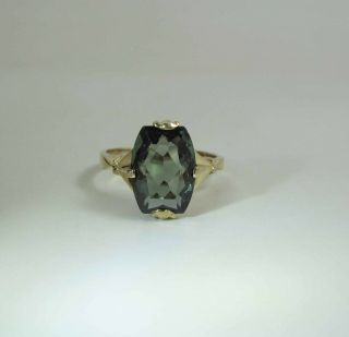 Vintage 14k Yellow Gold Created 3.  19 Carat Alexandrite Cocktail Ring