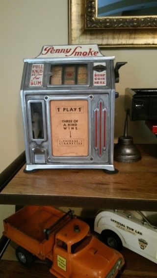 Antique Gambling Machine " Pennysmoke "