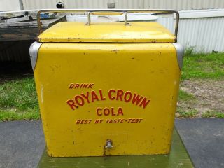 Vintage 1950 ' s RC Cola metal ice chest 2