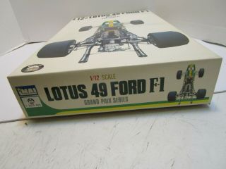 IMAI MOTORIZED 1/12 SCALE LOTUS 49 FORD F - 1 GRAND PRIX SERIES 3