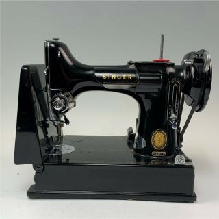Vintage 1948 Singer 221 Featherweight Sewing Machine w/ Accessories & Case 10
