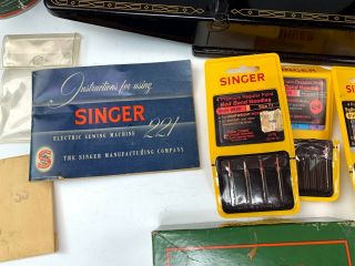 Vintage 1948 Singer 221 Featherweight Sewing Machine w/ Accessories & Case 5