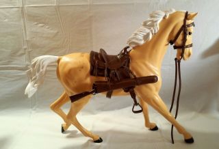 Vintage Rare Best Of The West Horse Flame W/ Tack Incl Rifle 1965 Louis Marx