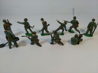 Vintage Charbens lead / metal WWI Toy Soldiers 2 1/2 