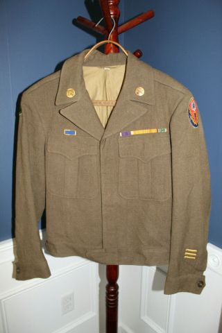 Ww2 U.  S.  Army Eto & 4th Infantry Division Patched Ike Jacket,  1944 D.