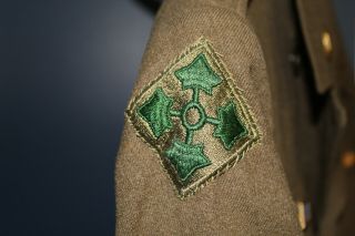 WW2 U.  S.  Army ETO & 4th Infantry Division Patched Ike Jacket,  1944 d. 5