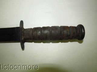 US WWII USMC US MARINE CORPS FIGHTING KNIFE CAMILLUS,  NY w/ USN SHEATH BOYT 1943 4