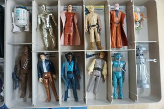 Vintage Star Wars Empire Strikes Back Action Figure Collector ' s Case w/ figures 4