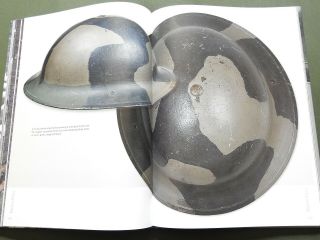" British Painted Steel " Ww2 Mk.  2 " Dishpan " Mk.  3 " Turtle " Helmet Reference Book
