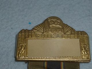 VINTAGE AMERICAN LEGION MEDAL CHICAGO WATER TOWER CONVENTION COMMITTEE 1944 2