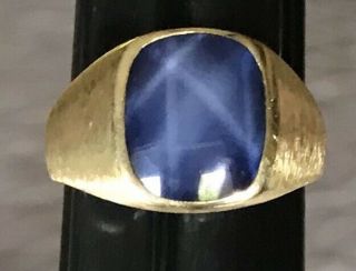 Vintage 1960s 14k Solid Yellow Gold Ring/4 Ctw.  Blue Star Sapphire,  5.  6 Grams