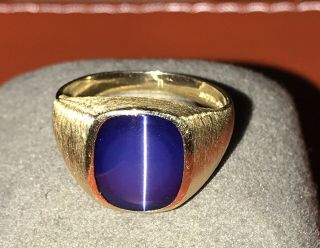 Vintage 1960s 14k Solid Yellow Gold Ring/4 ctw.  Blue Star sapphire,  5.  6 grams 7