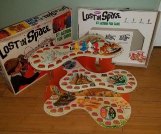 RARE VINTAGE REMCO 1966 LOST IN SPACE 3D ACTION FUN BOARD GAME 4